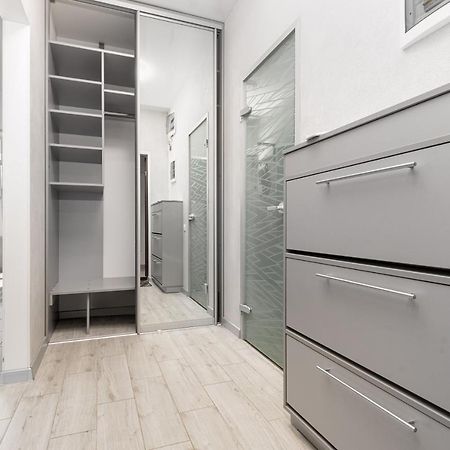 Pearl 44 Apartment With Terrace Odessa Luaran gambar