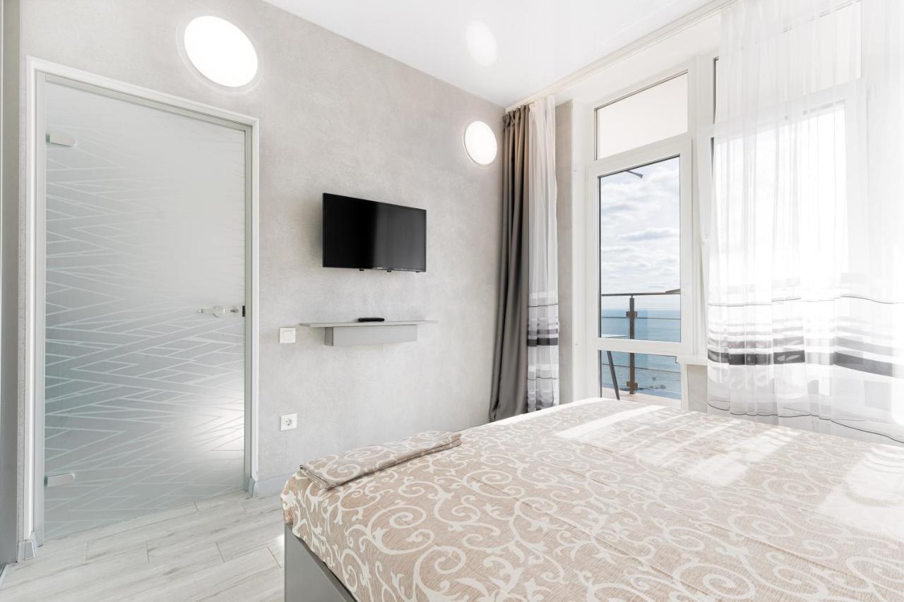 Pearl 44 Apartment With Terrace Odessa Luaran gambar
